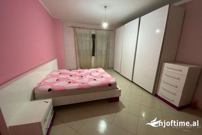 Shtepi me qera 2+1 ne Tirane - 450 Euro