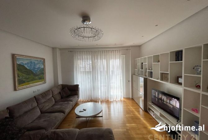 Shtepi ne shitje 2+1 ne Tirane - 240,000 Euro