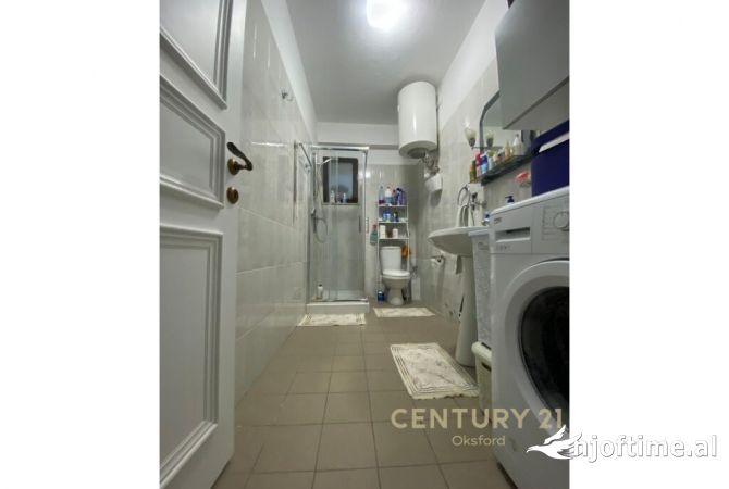 Shtepi ne shitje Apartament ne Tirane, 1+1, Mobilimi E mobiluar, Pagesa 115,000  Euro.