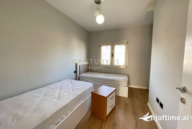 Shtepi me qera Apartament ne Tirane, 2+1, Mobilimi E mobiluar, Pagesa 600  Euro.