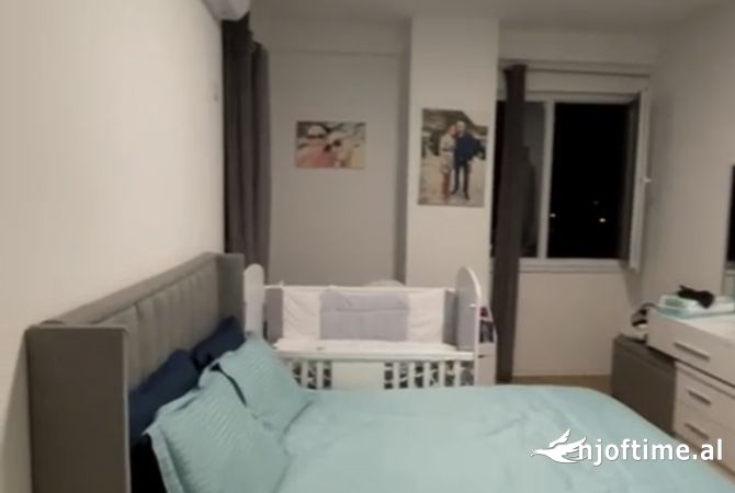 Shtepi ne shitje Apartament ne Tirane, 1+1, Mobilimi E mobiluar, Pagesa 106,000  Euro.