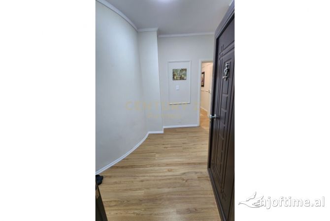 Shtepi ne shitje Apartament ne Tirane, 1+1, Mobilimi E mobiluar, Pagesa 90,000  Euro.