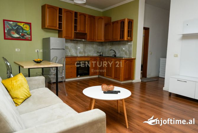 Shtepi me qera 1+1 ne Tirane - 650 Euro