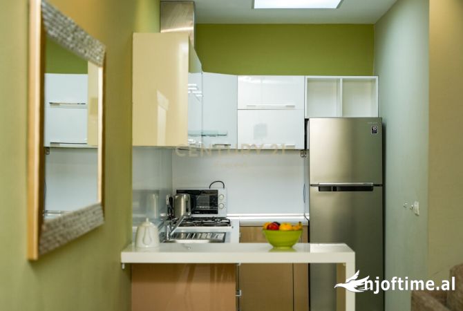 Shtepi me qera Apartament ne Tirane, 2+1, Mobilimi E mobiluar, Pagesa 1,500  Euro.