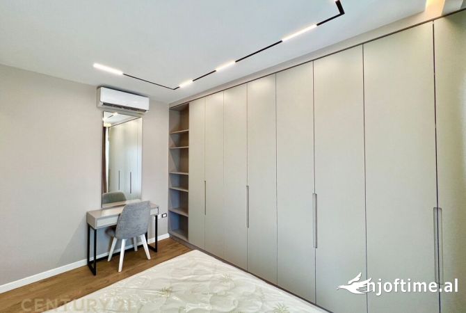 Shtepi me qera Apartament ne Tirane, 2+1, Mobilimi E mobiluar, Pagesa 1,100  Euro.