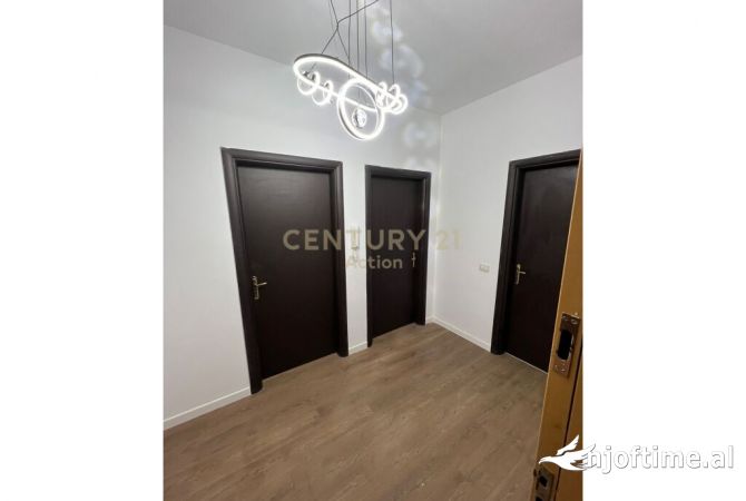 Shtepi me qera 1+1 ne Tirane - 350 Euro