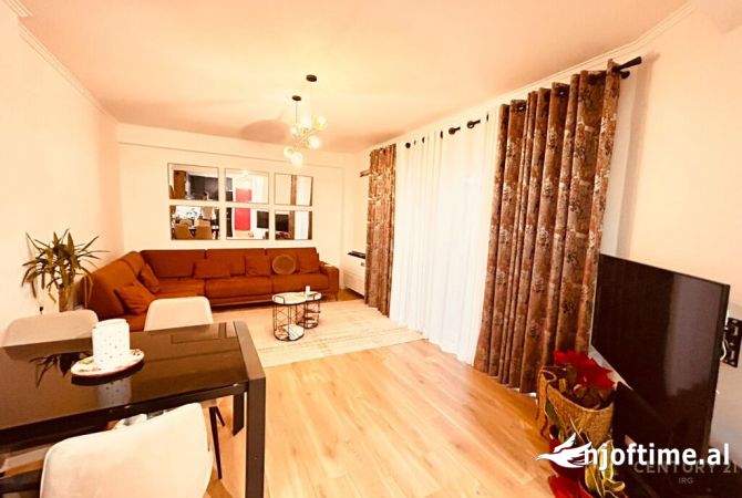 Shtepi ne shitje 2+1 ne Tirane - 180,000 Euro