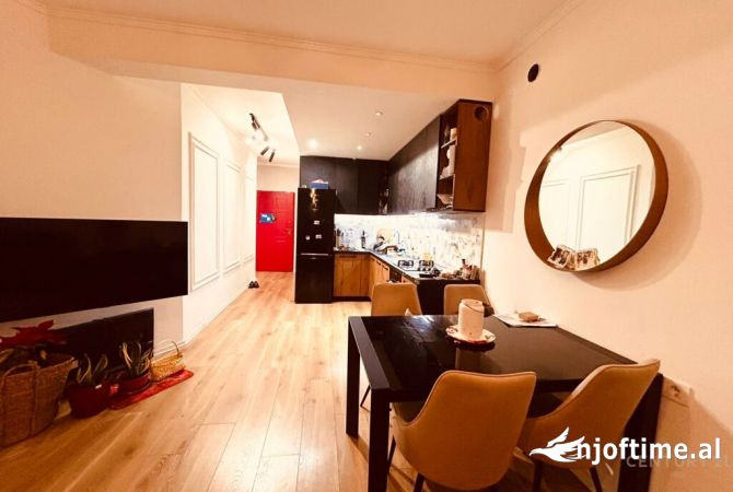 Shtepi ne shitje 2+1 ne Tirane - 180,000 Euro