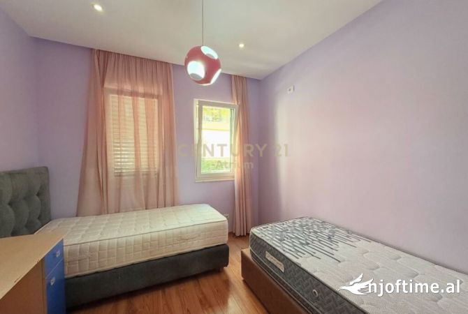 Shtepi me qera 3+1 ne Tirane - 700 Euro