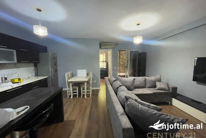 Shtepi ne shitje 2+1 ne Tirane - 155,000 Euro