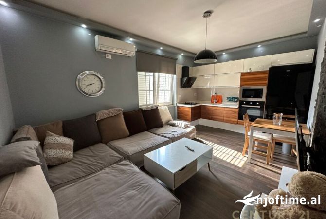 Shtepi me qera 2+1 ne Tirane - 750 Euro