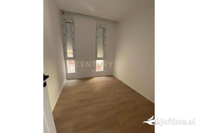 Shtepi ne shitje 2+1 ne Tirane - 135,000 Euro