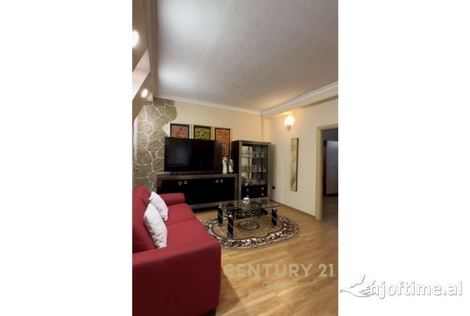 Shtepi me qera 2+1 ne Tirane - 500 Euro