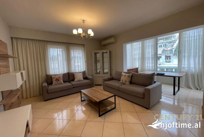 Shtepi me qera 2+1 ne Tirane - 750 Euro