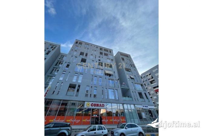 Ambient biznesi me qera 3+1 ne Tirane - 750 Euro