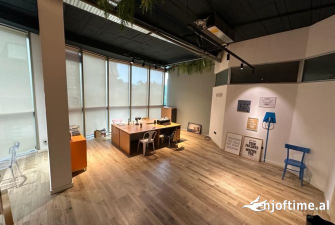 Ambient biznesi me qera 3+1 ne Tirane - 1,000 Euro