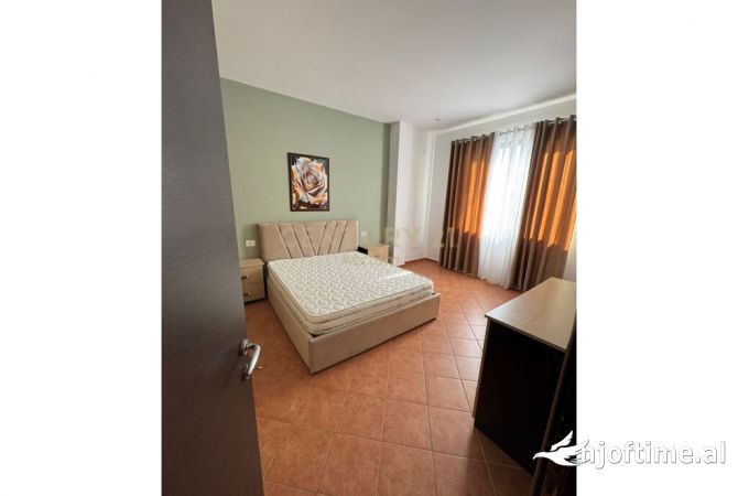 Shtepi me qera 1+1 ne Tirane - 400 Euro