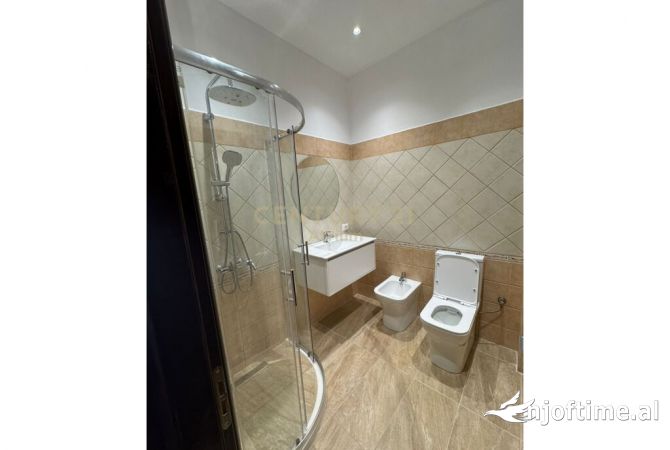 Shtepi me qera 1+1 ne Tirane - 400 Euro