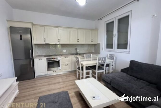 Shtepi me qera 3+1 ne Tirane - 700 Euro
