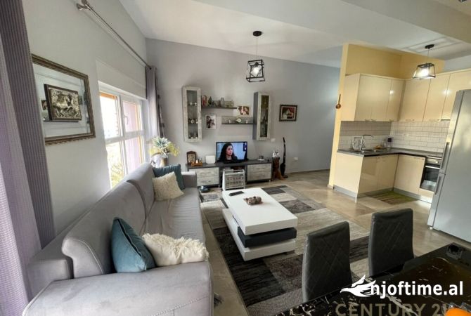 Shtepi ne shitje 1+1 ne Tirane - 112,000 Euro