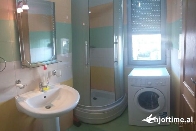 Shtepi me qera 1+1 ne Tirane - 450 Euro