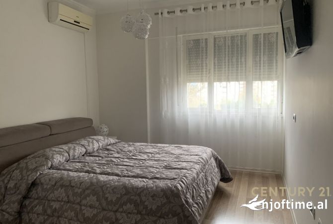 Shtepi me qera Apartament ne Tirane, 2+1, Mobilimi E mobiluar, Pagesa 600  Euro.