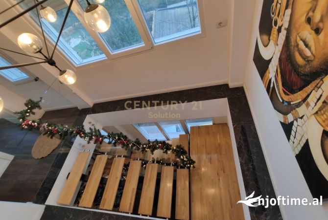 Shtepi ne shitje Apartament ne Tirane, 2+1, Mobilimi E mobiluar, Pagesa 445,000  Euro.