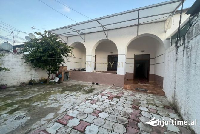 Shtepi ne shitje 3+1 ne Tirane - 138,000 Euro