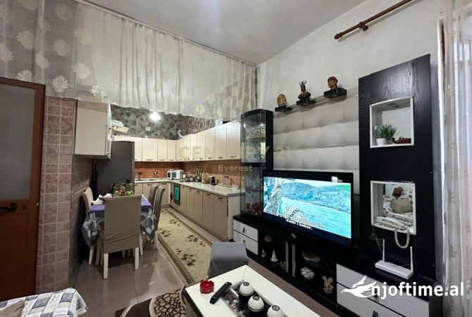 Shtepi ne shitje 3+1 ne Tirane - 138,000 Euro
