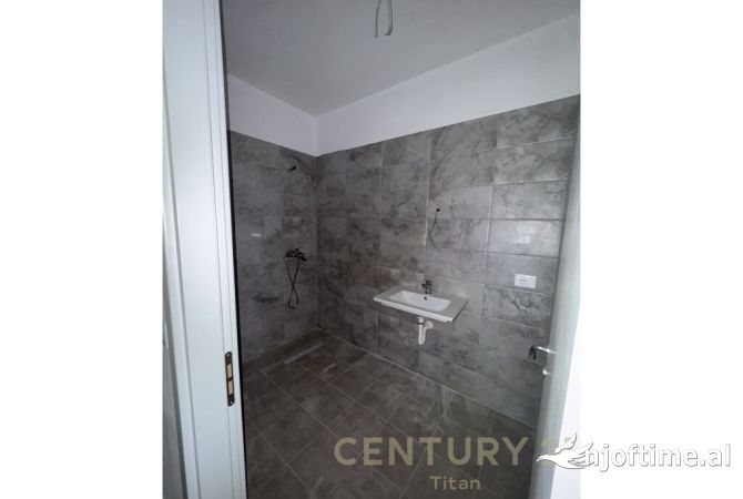 Shtepi ne shitje 2+1 ne Tirane - 186,882 Euro