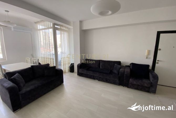 Shtepi me qera 2+1 ne Tirane - 650 Euro