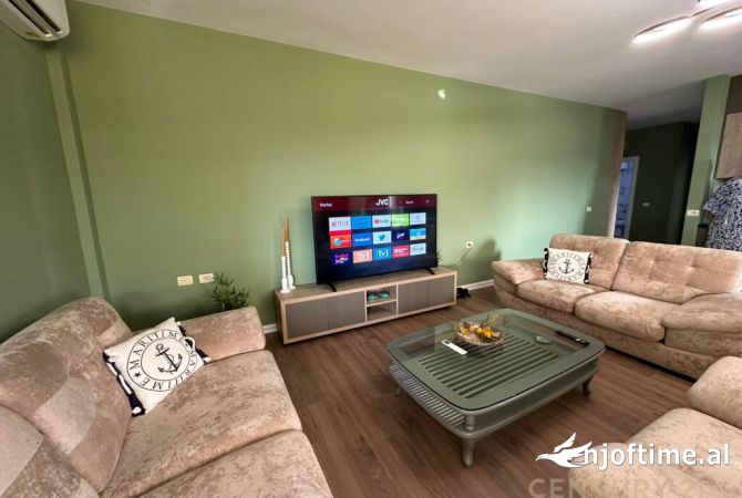 Shtepi me qera 2+1 ne Tirane - 1,000 Euro