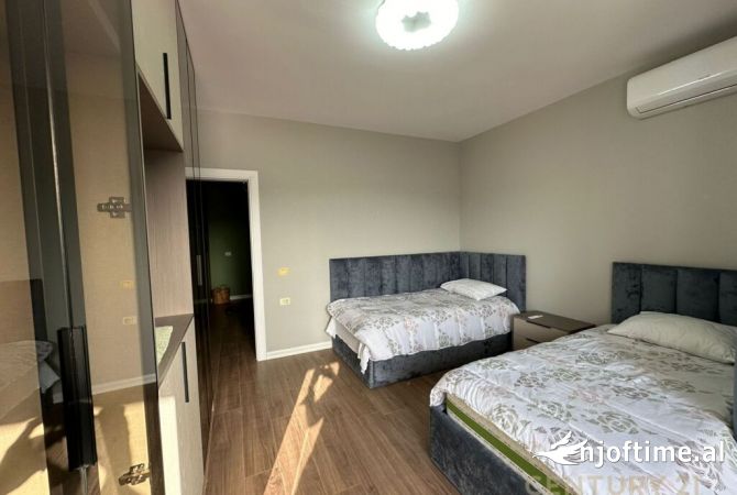 Shtepi me qera Apartament ne Tirane, 2+1, Mobilimi E mobiluar, Pagesa 1,000  Euro.