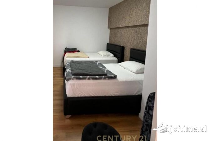 Shtepi ne shitje Apartament ne Tirane, 2+1, Mobilimi E mobiluar, Pagesa 290,000  Euro.