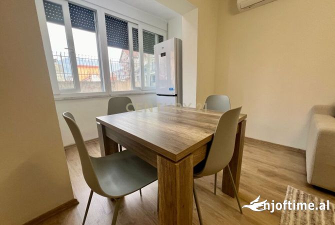 Shtepi me qera 1+1 ne Tirane - 450 Euro