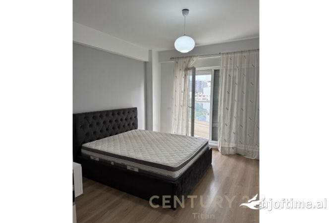 Shtepi ne shitje Apartament ne Tirane, 2+1, Mobilimi E mobiluar, Pagesa 217,000  Euro.