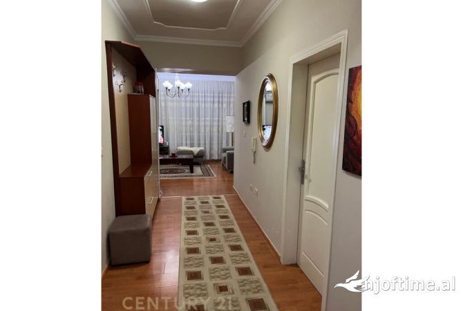 Shtepi me qera Apartament ne Tirane, 2+1, Mobilimi E mobiluar, Pagesa 750  Euro.