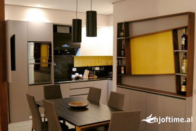 Shtepi ne shitje 3+1 ne Tirane - 200,000 Euro