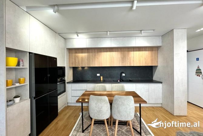 Shtepi ne shitje 2+1 ne Tirane - 160,000 Euro