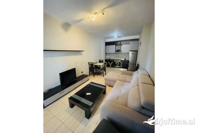 Shtepi me qera 1+1 ne Tirane - 450 Euro
