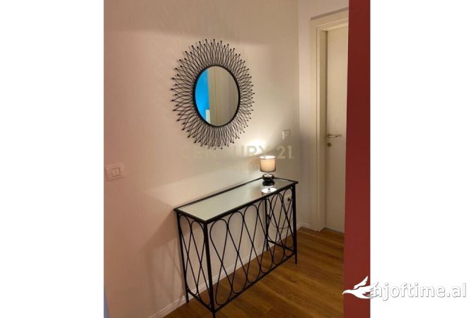 Shtepi me qera Apartament ne Tirane, 1+1, Mobilimi E mobiluar, Pagesa 800  Euro.