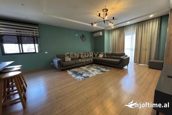 Shtepi me qera 2+1 ne Tirane - 800 Euro