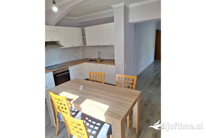 Shtepi ne shitje 2+1 ne Tirane - 210,000 Euro