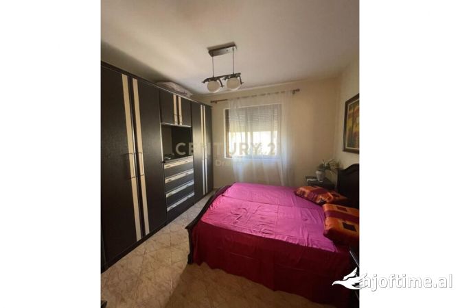 Shtepi me qera 1+1 ne Tirane - 430 Euro