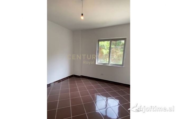 Shtepi ne shitje 2+1 ne Tirane - 100,000 Euro