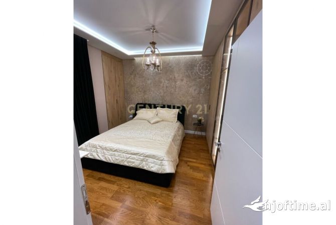 Shtepi me qera Apartament ne Tirane, 1+1, Mobilimi E mobiluar, Pagesa 750  Euro.