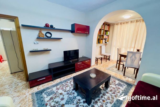 Shtepi me qera 1+1 ne Tirane - 480 Euro