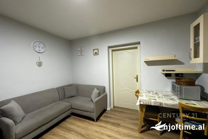 Shtepi me qera 1+1 ne Tirane - 350 Euro