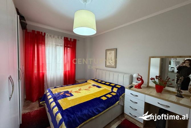 Shtepi me qera Apartament ne Tirane, 1+1, Mobilimi E mobiluar, Pagesa 500  Euro.