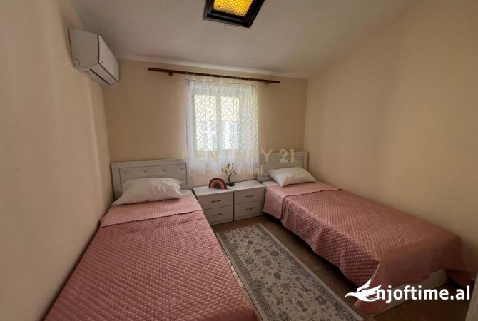 Shtepi me qera Apartament ne Tirane, 3+1, Mobilimi E mobiluar, Pagesa 800  Euro.
